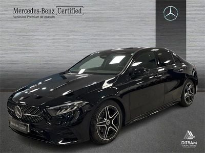 Negro Usado 2024 Mercedes A180 AMG line Berlina | 33.900 € (Un poco caro)
