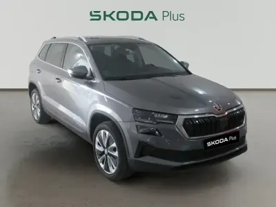Usado Skoda Karoq Style 150 CV (110 kW) 2022 Gris SUV