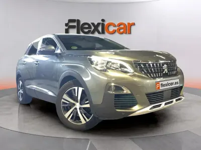 Usado Peugeot 3008 Allure 131 CV (96 kW) 2018 Verde SUV