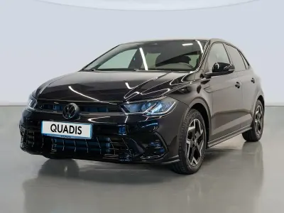 Usado VW Polo R-line 116 CV (85 kW) 2025 Negro Utilitario