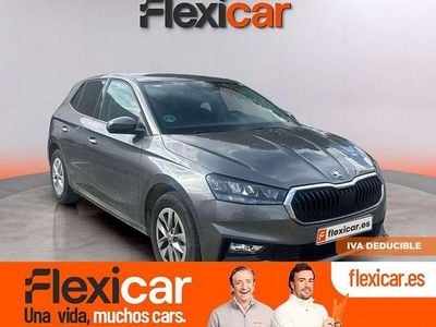 Gris Usado 2024 Skoda Fabia Utilitario | 15.290 € (Precio justo)