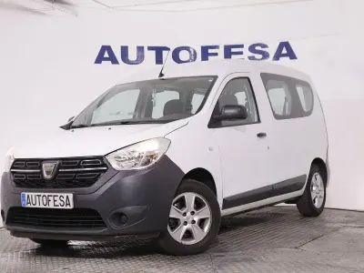 Usado Dacia Dokker Essentiel 95 CV (69 kW) 2021 Blanco Monovolumen