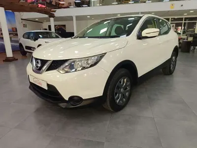 Usado Nissan Qashqai Visia 131 CV (96 kW) 2016 Blanco SUV