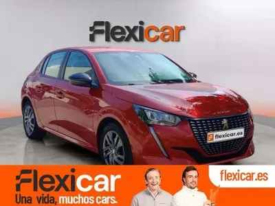 Usado Peugeot 208 Allure 101 CV (74 kW) 2022 Rojo Utilitario