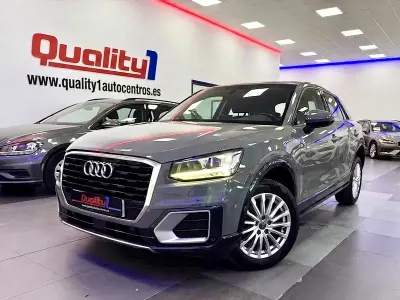 Usado Audi Q2 Design 116 CV (85 kW) 2019 Gris / plata SUV