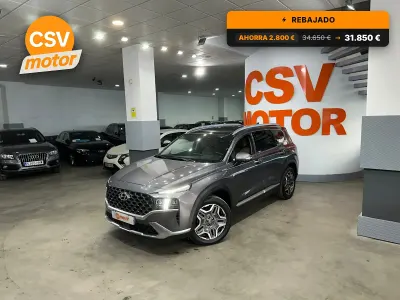 Usado Hyundai Santa Fe Style 265 CV (194 kW) 2023 Gris / plata SUV