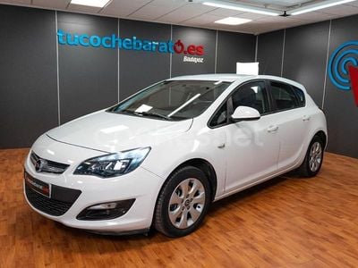 Blanco Usado 2015 Opel Astra Excellence Berlina | 7550 € (Precio justo)