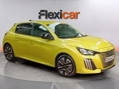 Usado Peugeot 208 Allure 101 CV (74 kW) 2025 Verde Utilitario