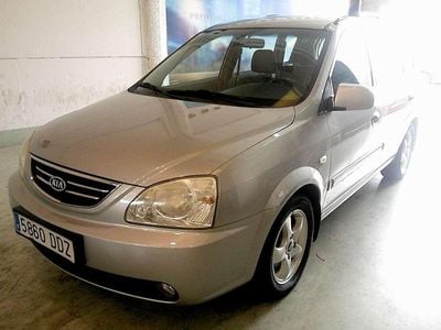 Plateado Usado 2004 Kia Carens EX Monovolumen | 2790 €
