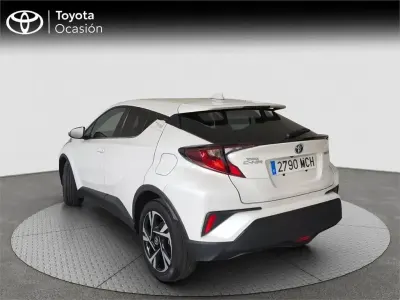 Usado Toyota C-HR Advance 122 CV (89 kW) 2022 Blanco SUV