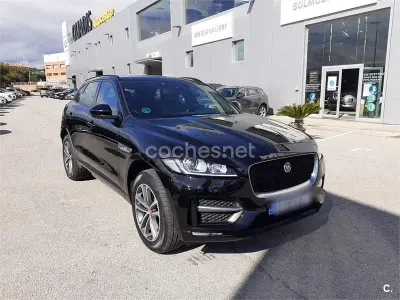 Usado Jaguar F-Pace R-Sport 180 CV (132 kW) 2017 Negro SUV