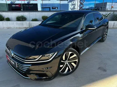 Usado VW Arteon R-line 150 CV (110 kW) 2019 Gris / plata Utilitario