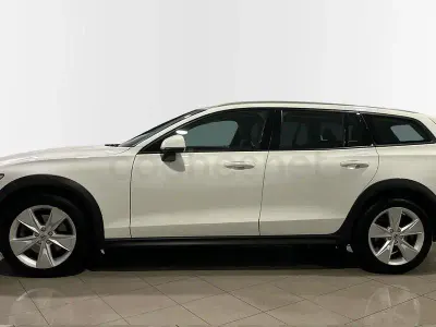 Käytetty Volvo V60 CC