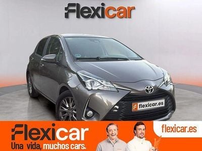 Usado Toyota Yaris Active 69 CV (50 kW) 2020 Verde Berlina