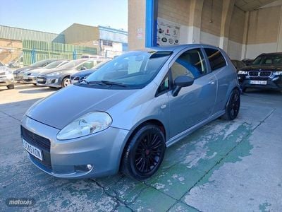 Gris Usado 2008 Fiat Grande Punto Racing Utilitario | 3299 €
