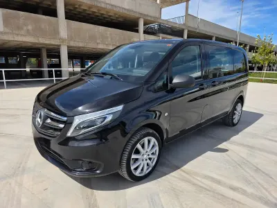 Usado Mercedes Vito 190 CV (139 kW) 2020 Negro Van