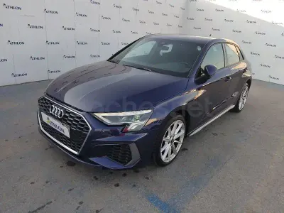 Usado Audi A3 S-Line 116 CV (85 kW) 2023 Azul Berlina