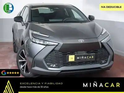 Usado Toyota C-HR Advance 140 CV (102 kW) 2025 Gris / plata SUV