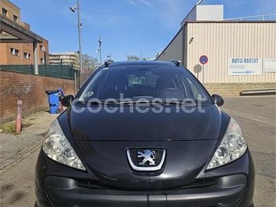 Usado Peugeot 207 90 CV (66 kW) 2008 Negro Familiar