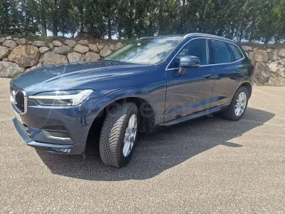 Usado Volvo XC60 Momentum 197 CV (144 kW) 2021 Azul SUV