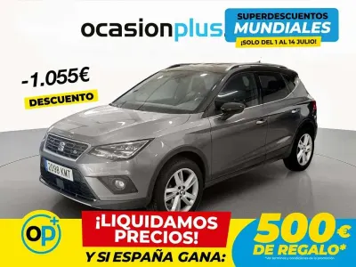 Usado Seat Arona Ecomotive 116 CV (85 kW) 2018 Gris SUV