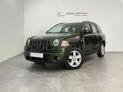 Usado Jeep Compass Sport 140 CV (102 kW) 2007 Verde SUV