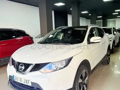 Usado Nissan Qashqai N-Connecta 130 CV (95 kW) 2018 Beige SUV