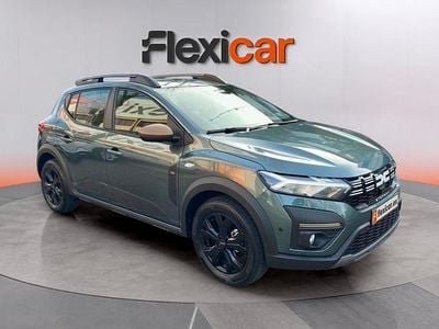 Usado Dacia Sandero Essentiel 101 CV (74 kW) 2025 Verde Utilitario