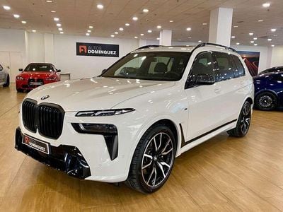 Używany BMW X7 M Sport 352 KM (258 kW) 2025 Biały SUV