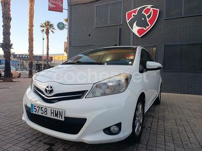 Blanco Usado 2012 Toyota Yaris Sport Berlina | 9500 € (Un poco caro)