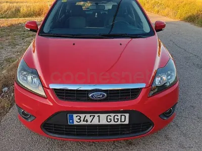 Usado Ford Focus Titanium 115 CV (84 kW) 2008 Rojo Berlina