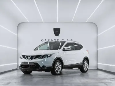 Usado Nissan Qashqai Tekna 131 HP (96 kW) 2014 Branco SUV