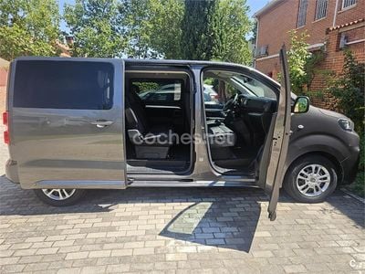 Peugeot Traveller