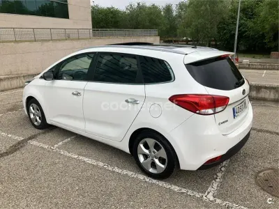 Usado Kia Carens 115 CV (84 kW) 2015 Blanco Monovolumen