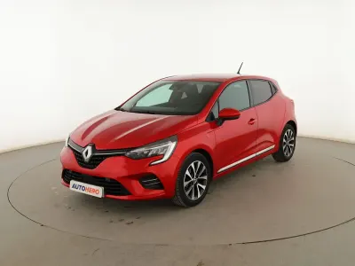 Usado Renault Clio Intens 101 CV (74 kW) 2020 Rojo Utilitario