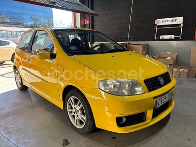 Amarillo Usado 2004 Fiat Punto Berlina | 2490 € (Precio justo)