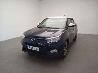 Usado SsangYong Tivoli Limited 116 CV (85 kW) 2017 Azul SUV