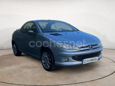 Gris / plata Usado 2003 Peugeot 206 Descapotable | 2990 € (Precio justo)