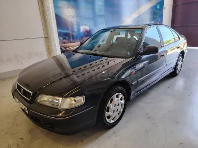 Usado Honda Accord S 115 CV (84 kW) 1996 Negro Berlina