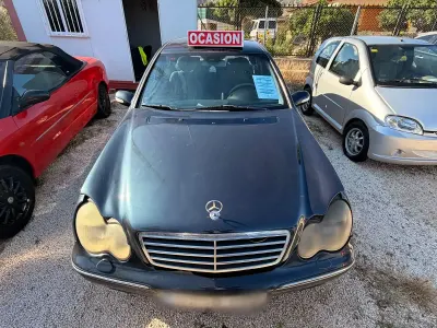 Käytetty Mercedes C270 Elegance 170 HP (125 kW) 2001 Sininen Sedan
