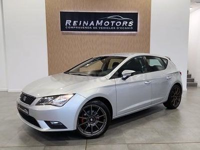 Usado Seat Leon Style 110 CV (80 kW) 2016 Gris / plata Berlina