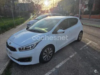 Usado Kia Ceed 100 CV (73 kW) 2016 Blanco Utilitario