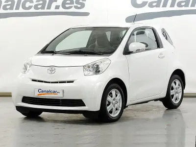 Usado Toyota iQ 68 CV (50 kW) 2009 Blanco Utilitario