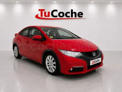 Usado Honda Civic Comfort 120 CV (88 kW) 2013 Rojo Berlina