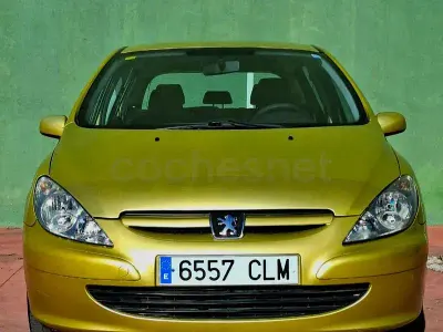 Käytetty Peugeot 307 110 HP (80 kW) 2004 Keltainen Sedan