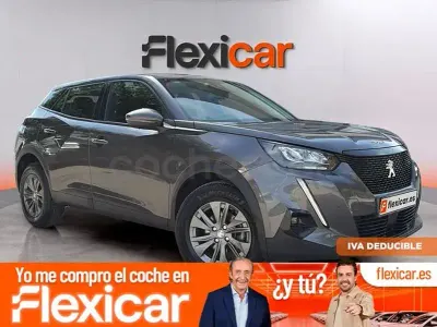 Usado Peugeot 2008 Active 110 CV (80 kW) 2021 Gris / plata SUV