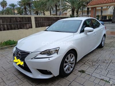 Usado Lexus IS300h Executive Line 223 CV (164 kW) 2015 Blanco Berlina