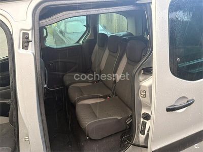 Usado Peugeot Partner Tepee 100 CV (73 kW) 2016 Gris / plata Monovolumen