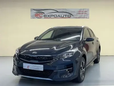 Usado Kia XCeed 141 CV (103 kW) 2021 Gris SUV