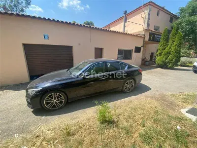 Usado Infiniti Q50 Premium 170 CV (125 kW) 2016 Negro Berlina